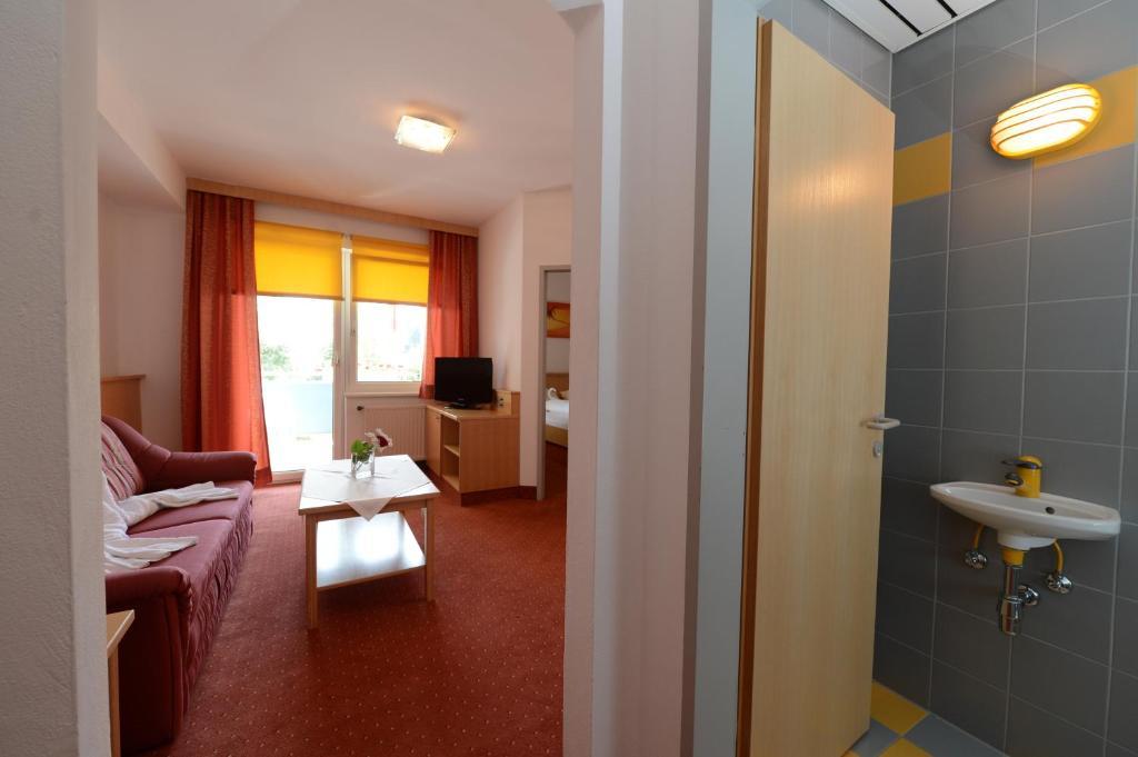 Superior One-Bedroom Apartment Balcony Lake View