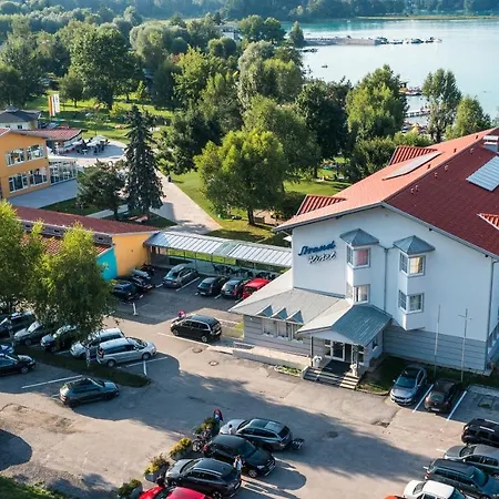 Strandhotel Faak-3
